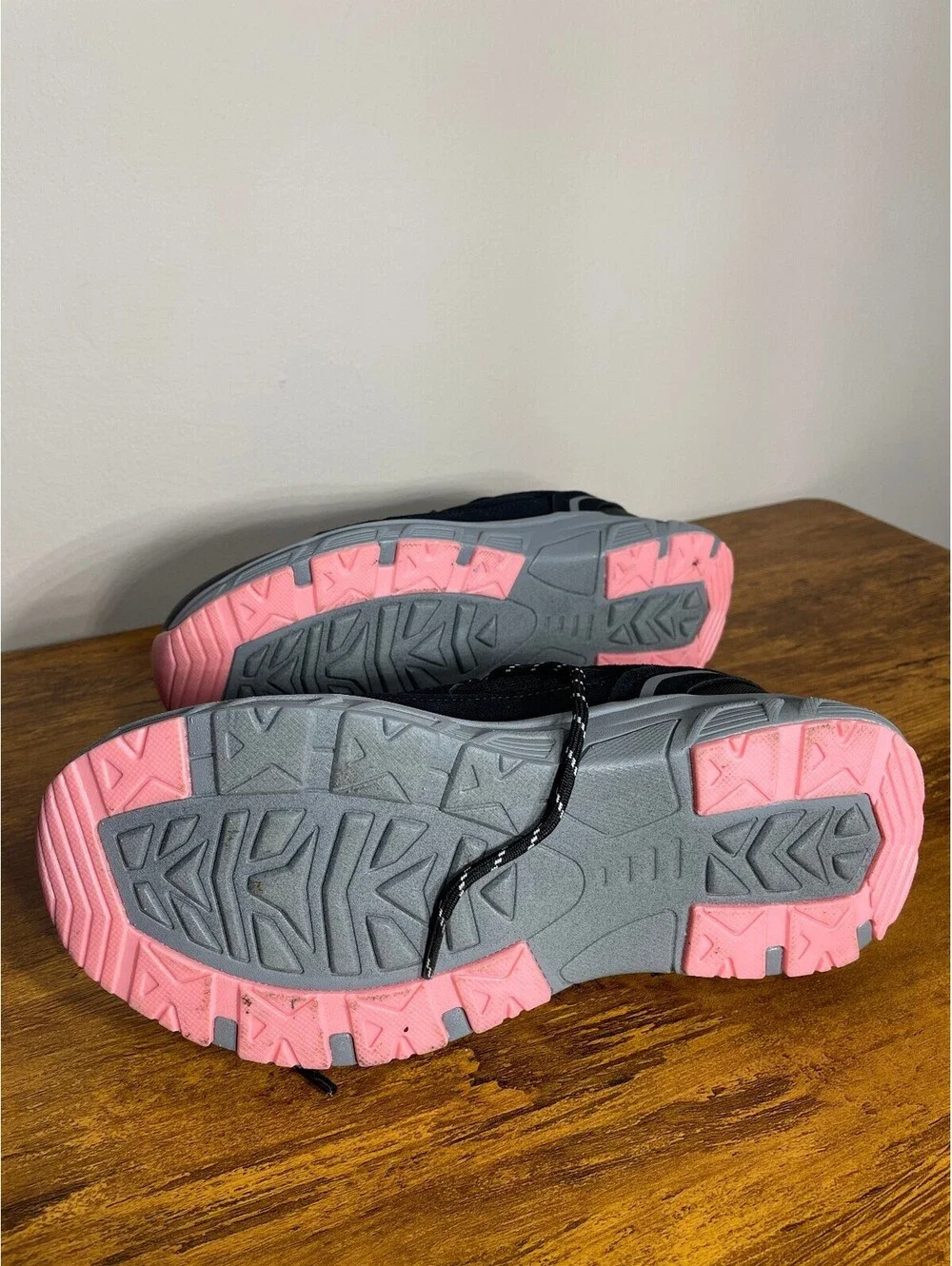 New Vively Trail Walk Sneakers Black Pink Grey Chunky Athletic Shoes Sz 8.5